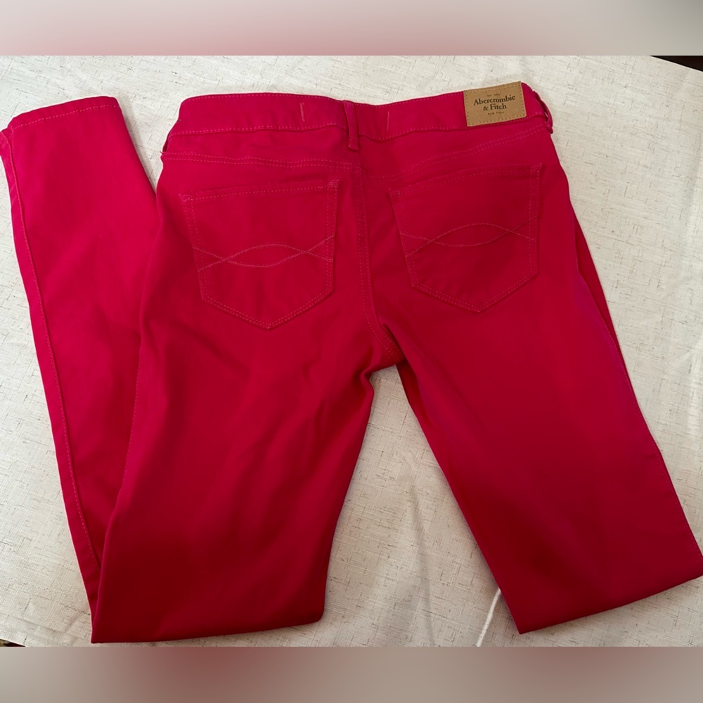Abercrombie & Fitch Skinny Pink Pants 🌷 - Picture 3 of 11